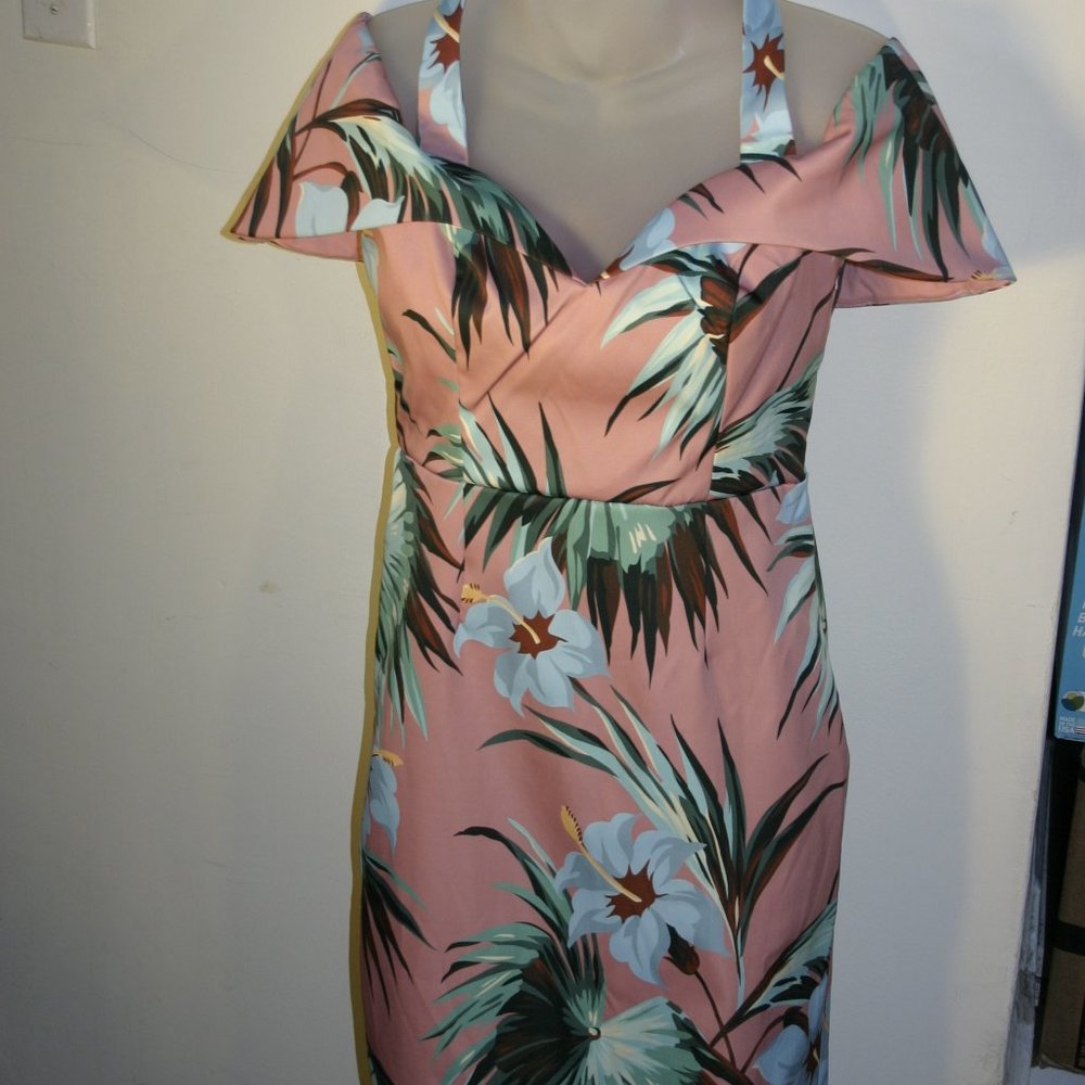 Asos Petite Off the Shoulder Dress Size 6 NWT!